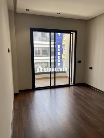 Studio à louer 46m² près Hôpital Cheikh Zaid & CFC - Location Immobilier - Casablanca - photo 3