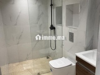 Studio à louer 46m² près Hôpital Cheikh Zaid & CFC - Appartement à louer - Casablanca