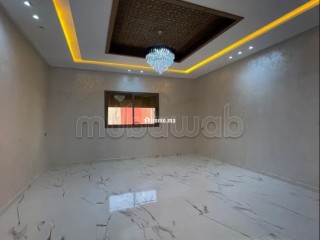 Superbe maison à vendre à El Hadadda. Superficie 200 m². Meublé - Maison à vendre - Kenitra