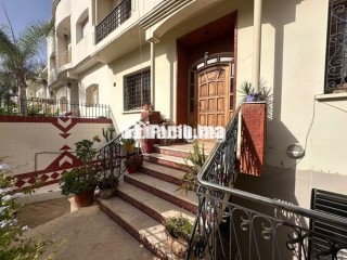 Villa de 250 m² à Casablanca - Maison à vendre - Casablanca
