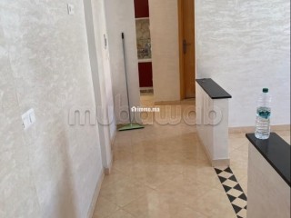 Appartement à vendre à Deroua. 3 pièces confortables. Belle terrasse - Appartement à vendre - Autre