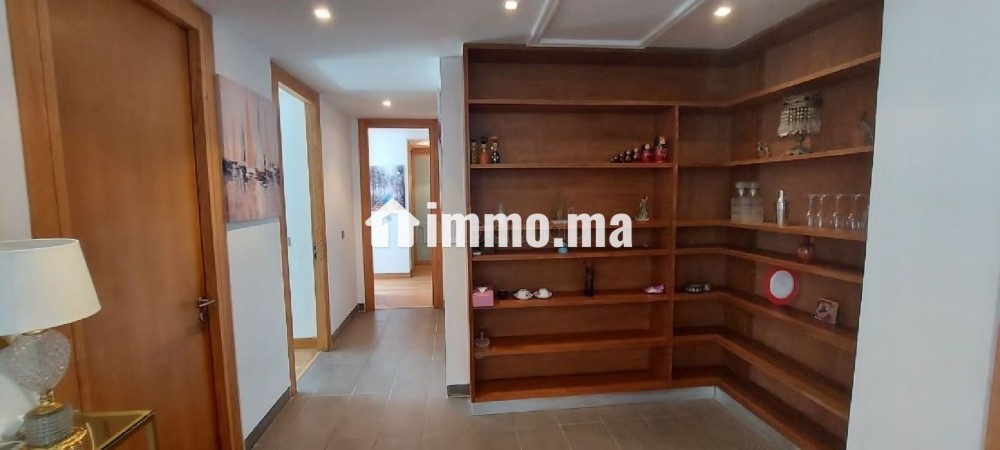 Appartement à l'achat à Ain Diab. Superficie 111 m². Terrasse et jardin - Vente Immobilier - Casablanca - photo 3