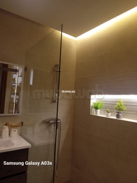 Bel appartement en location à El Menzeh. Surface totale 110 m². Meublé - Location Immobilier - Autre - photo 3