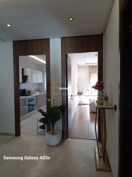 Bel appartement en location à El Menzeh. Surface totale 110 m². Meublé - Location Immobilier - Autre - photo 5