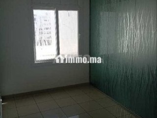 Plateau neuf bien aménagé au quartier 2mars - Bureau à louer - Casablanca