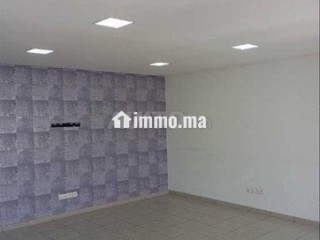 Plateau neuf bien aménagé au quartier 2mars - Bureau à louer - Casablanca