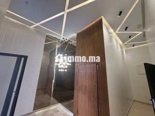 Appartement à louer à Les princesses. 3 pièces. Double vitrage et porte blindée - Appartement à louer - Casablanca