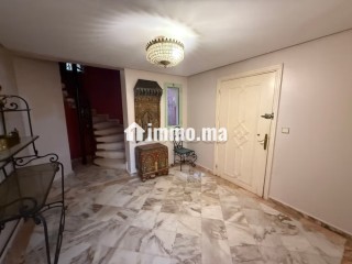En Location: Magnifique Appartement de prestige avec jardin à la Palmeraie - Appartement à louer - Marrakech