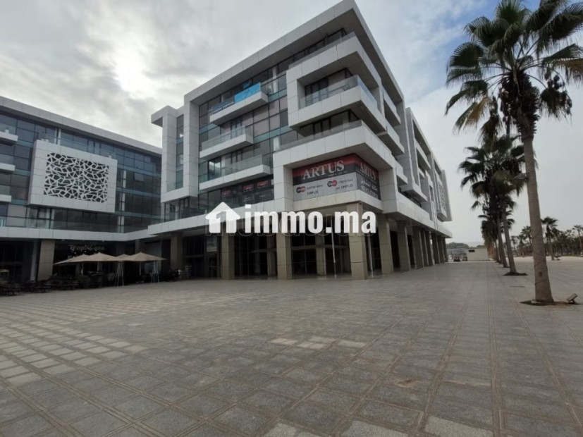 Magasin de 186m² avec grande terrasse Agadir Bay - Location Immobilier - Agadir - photo 1