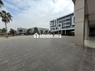Magasin de 186m² avec grande terrasse Agadir Bay - Appartement à louer - Agadir