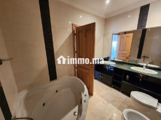 Appart lumineux avec vue dégagée coté Théophile G - Appartement à louer - Casablanca