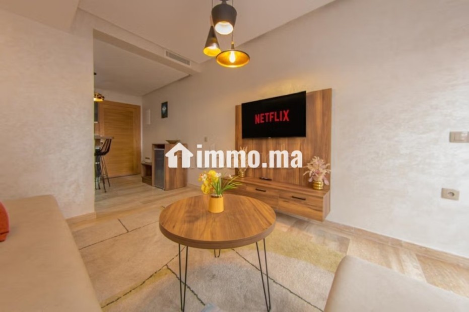 Très bel appartement en location à Samlalia.
Surface totale 80 m².
Bien meublé - Location Immobilier - Marrakech - photo 8