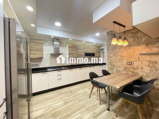 Bel appart F4 meublé en plein centre ville - Appartement à louer - Tanger