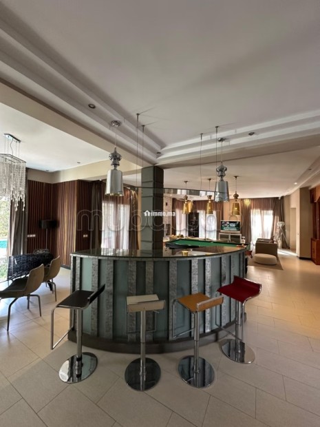 Villa spacieuse à Bouskoura 881m2 avec piscine - Location Immobilier - Bouskoura - photo 6
