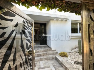 Villa spacieuse à Bouskoura 881m2 avec piscine - Villa à louer - Bouskoura