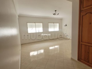 Grand Appartement vide en location à Founty - Appartement à louer - Agadir