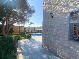 Charmant bungalow avec piscine et jardin - Appartement à vendre - Essaouira