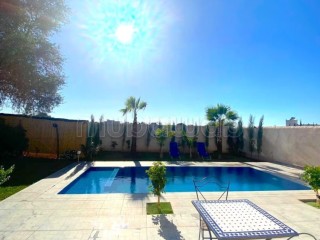 Charmant bungalow avec piscine et jardin - Appartement à vendre - Essaouira