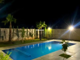 Charmant bungalow avec piscine et jardin - Appartement à vendre - Essaouira