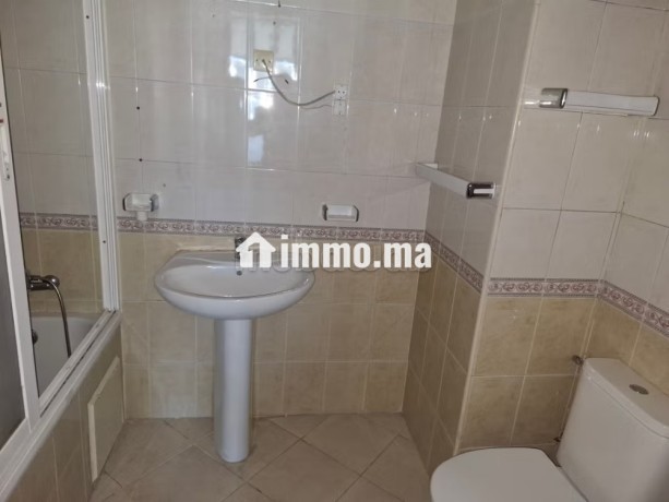 grand-appartement-vue-degagee-au-centre-ville-big-15