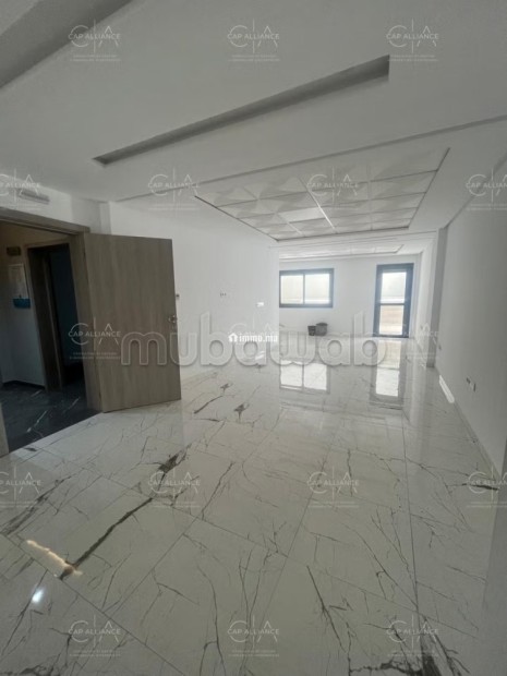 Bureaux en location en Centre. Superficie 100 m² - Location Immobilier - Tanger - photo 3