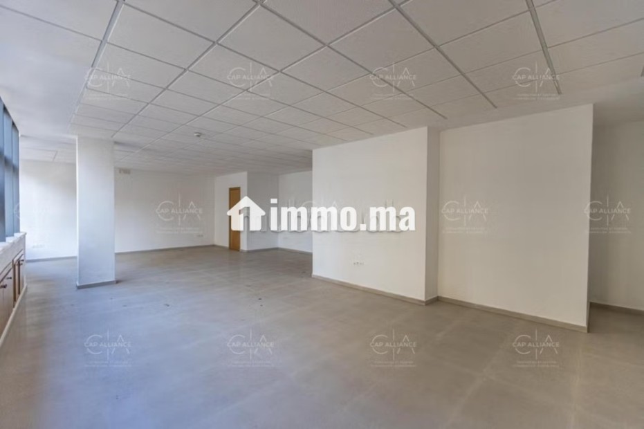 Bureaux à l'achat en Centre. Surface totale 74 m² - Vente Immobilier - Tanger - photo 3