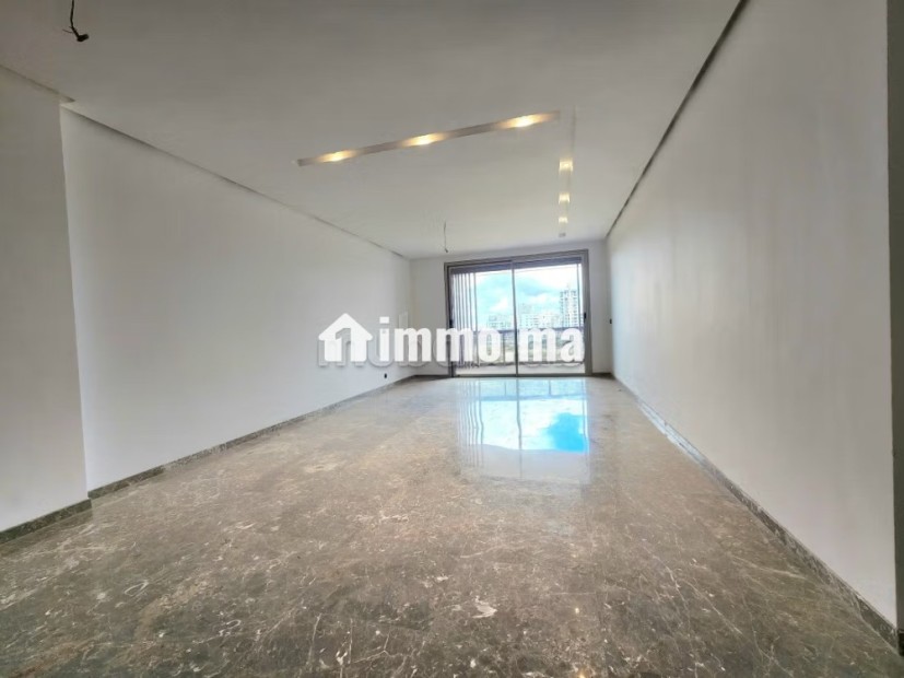 Bel appartement en location à Casablanca Finance City. 3 grandes pièces. Porte blindée, sécurité - Location Immobilier - Casablanca - photo 1