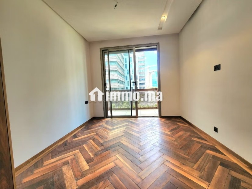Bel appartement en location à Casablanca Finance City. 3 grandes pièces. Porte blindée, sécurité - Location Immobilier - Casablanca - photo 7