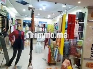 Magasin à Aswak Assalam Hay Riad, premier étage - Local commercial à vendre - Rabat