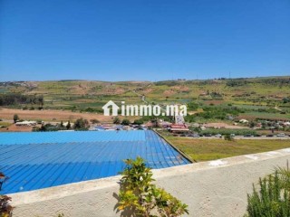 Villa avec Dépôt à vendre - Local commercial à vendre - Casablanca