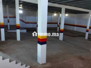 Villa avec Dépôt à vendre - Local commercial à vendre - Casablanca