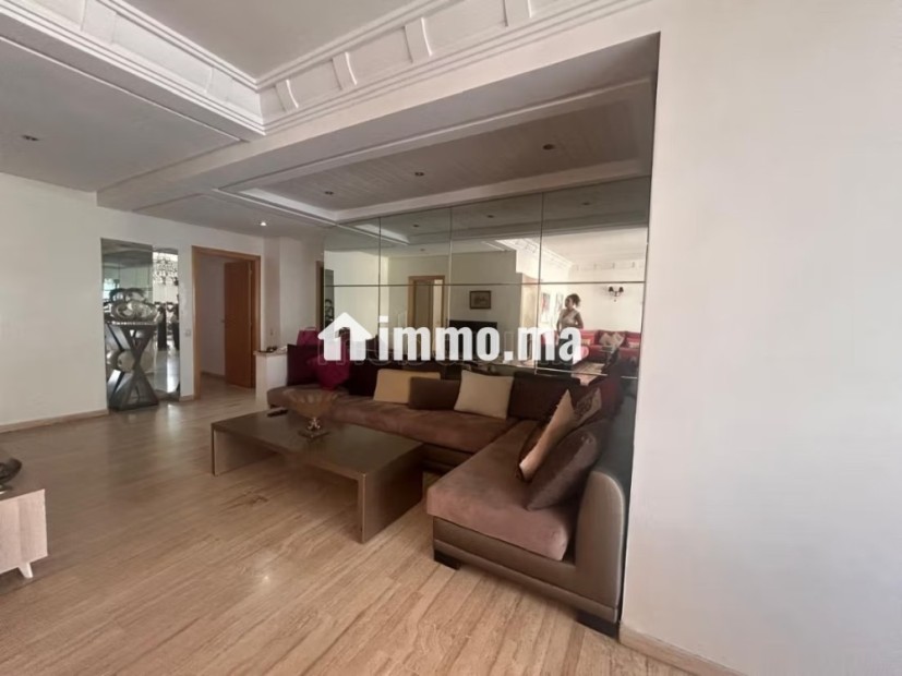 Bel appartement en location à Gauthier. 4 pièces. Bien meublé - Location Immobilier - Casablanca - photo 4