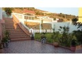 belle-villa-vue-sur-les-montagnes-small-0