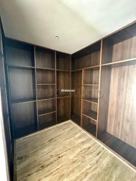À Dar Bouaaza Superbe Rez De Jardin à louer Vide. 3 belles chambres. Concierge et piscine - Location Immobilier - Dar Bouazza - photo 8