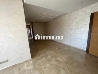 Location d'un appartement à Riyad. 3 chambres agréables. Service de concierge et climatisation - Appartement à louer - Rabat