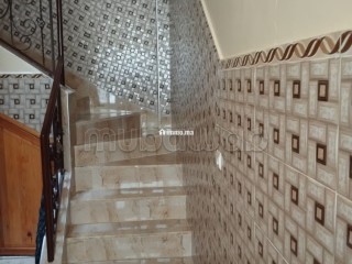 Très belle maison en vente à Ouislane. 5 chambres. Salon Marocain et antenne parabolique - Maison à vendre - Autre