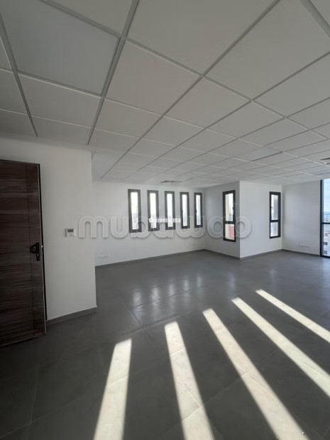 Prés de maison jaquar bureau à louer roche noire - Location Immobilier - Casablanca - photo 1