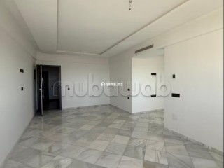 Vente d'un bel appartement à Sania. 5 pièces confortables. Service de concierge et climatisation - Appartement à vendre - Tanger