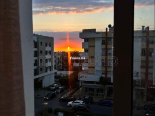 Louez cet appartement à Riad Oulad Mtaa. Surface de 65 m². Bien meublé - Appartement à louer - Temara