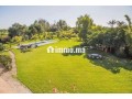 Villa d'exception sur un terrain de 12 000 m² - miniature 6