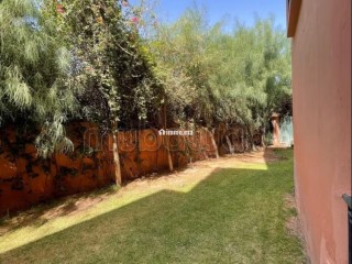 Opportunité Rare: Appartement Rez de Jardin avec Piscine - Appartement à vendre - Marrakech