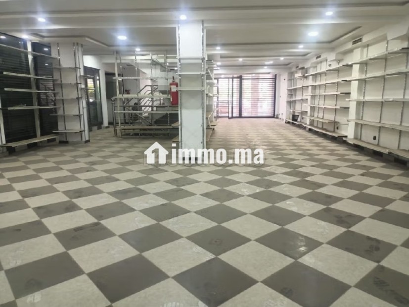 Un grand magasin à Boulevard Abdelkrim El Khattabi - Location Immobilier - Marrakech - photo 5