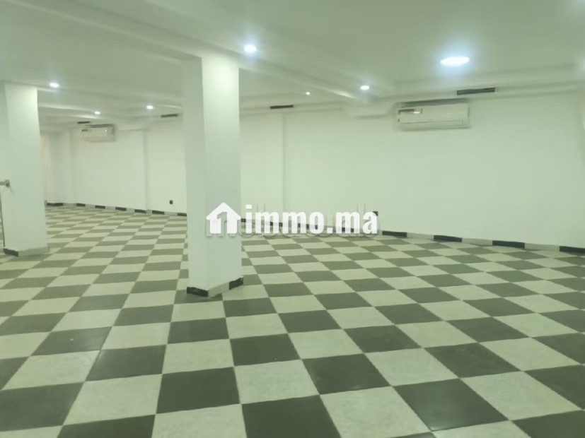 Un grand magasin à Boulevard Abdelkrim El Khattabi - Location Immobilier - Marrakech - photo 8