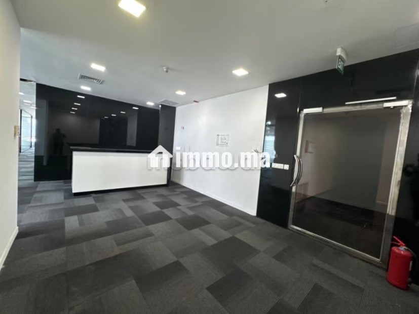 Bureau 590 M² Prime En Location À La MARINA - Location Immobilier - Casablanca - photo 2