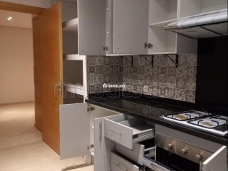 Bel appartement residence des arts yacoub elmansou - Appartement à vendre - Casablanca