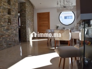 À VENDRE – Villa Jumelée 3 Façades avec Piscine Privative dans Résidence Fermée - Villa à vendre - Dar Bouazza