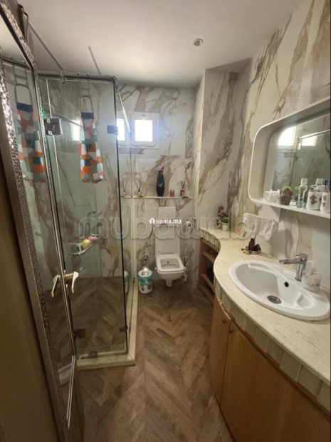 Appartement à vendre à Palmier. 1 Pièce. Double vitrage et porte blindée - Vente Immobilier - Casablanca - photo 2