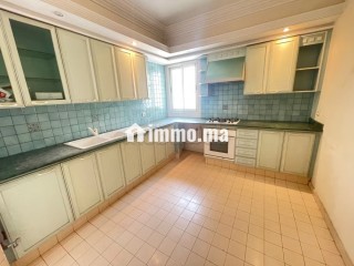 Très belle opportunité à saisir à quartier racine. Appartement 2 chambres avec deux grandes terrasses ensoleillées - Appartement à vendre - Casablanca