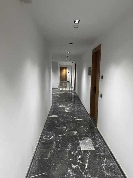 Bureaux en location à Guéliz. Surface de 65 m². Résidence sécurisée - Location Immobilier - Marrakech - photo 5