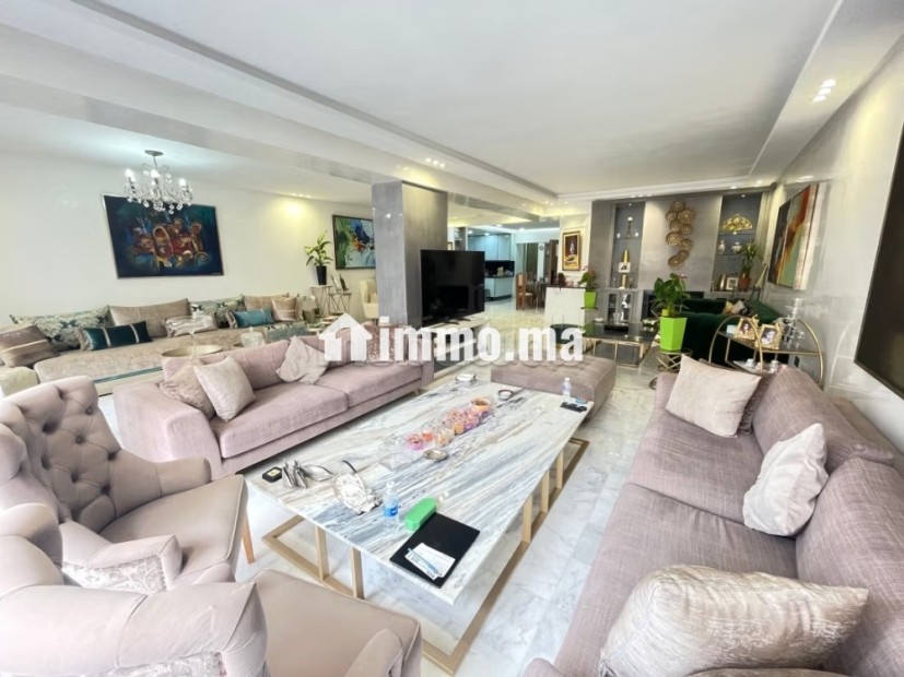 Magnifique appartement 3 chambres meublé avec goût à la vente à Quartier Racine - Vente Immobilier - Casablanca - photo 2